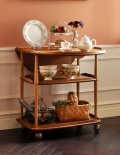 シンプルで使いやすいアンティーク家具、アーコール社のトロリー（ワゴン）