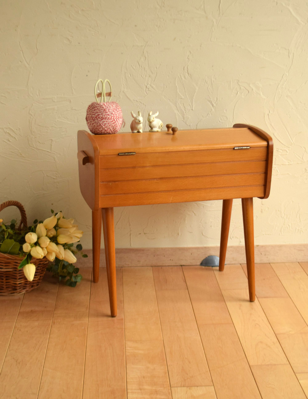 上質で快適 イギリス製ビンテージサイドテーブル裁縫箱 ハンドメイド 