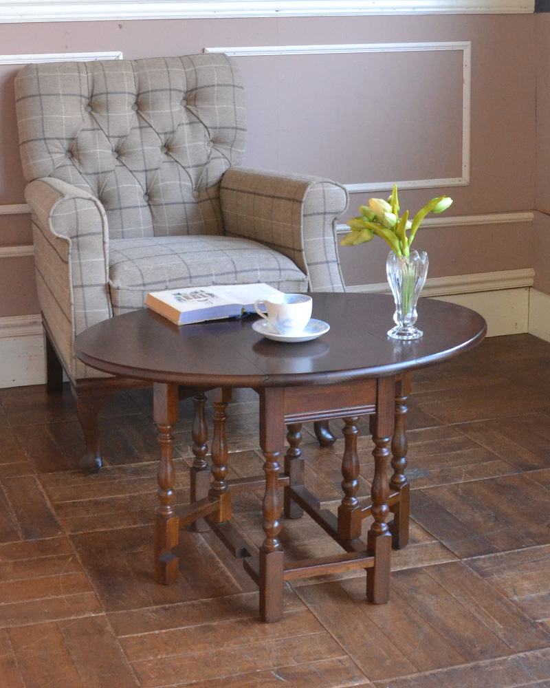 英国スタイルのアンティーク風家具、オールドチャームのゲートレッグテーブル (y-208-f)