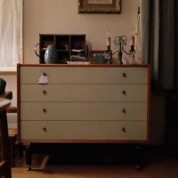 ンティークのチェスト