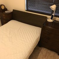 アンティークのチェスト