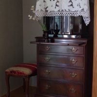 アンティークのチェスト