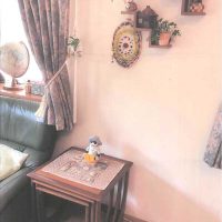 アンティークのテーブル