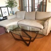 アンティークのテーブル