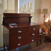 アンティークのチェスト