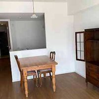 アンティークのテーブル