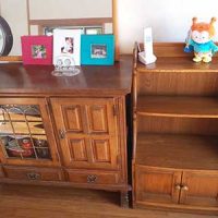サイドボード（木扉のキャビネット）