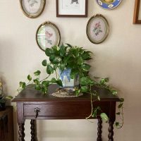 サイドテーブル