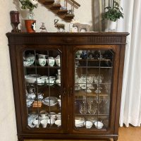 ガラスキャビネット