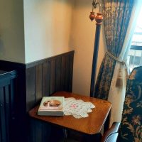 サイドテーブル