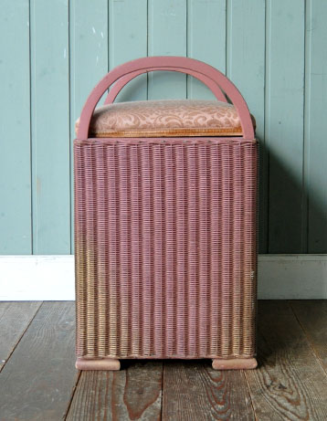 スツールにもなるオシャレな収納BOX。ロイドルームボックススツール