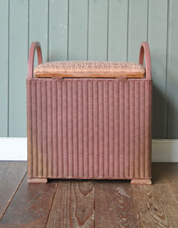 スツールにもなるオシャレな収納BOX。ロイドルームボックススツール