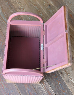 ソファにもなるオシャレな収納BOX。ロイドルーム ブランケットボックス