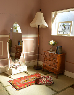 m-335-f アンティークスタンドミラーのスタイリング
