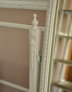 q-335-f アンティークスタンドミラー（姿見）の装飾