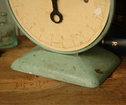 アンティークスケール（グリーン）(na-0063)｜アンティーク雑貨