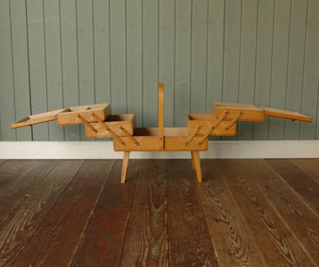 1940年代のアンティーク ソーイングボックス(e-299-z)｜アンティーク雑貨