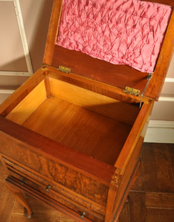 j-053-z アンティークのソーイングボックス