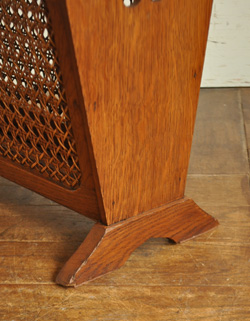 j-1034-f アンティークマガジンラックの脚