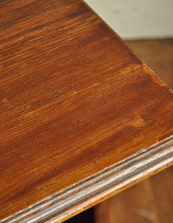 j-1050-f アンティークマガジンラックのキズ