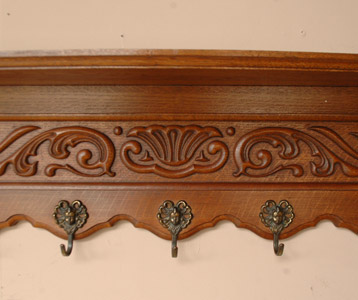 j-282-f アンティークフック付きシェルフの彫り