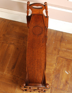 使える小さなアンティークはいかが?
アンティーク マガジンラック