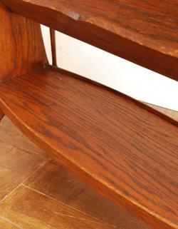 使える小さなアンティークはいかが?
アンティーク マガジンラック