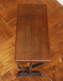 使える小さなアンティークはいかが?
アンティーク マガジンラック