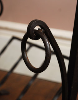 使える小さなアンティークはいかが?
アンティーク マガジンラック