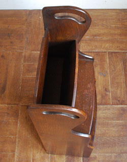 j-922-f アンティークマガジンラックの脚