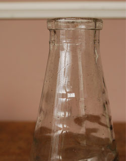 アンティークのボトル