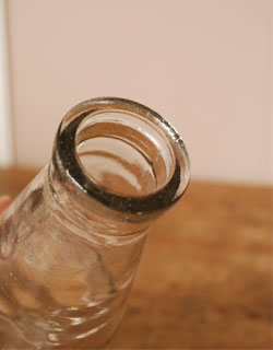 アンティークのボトル