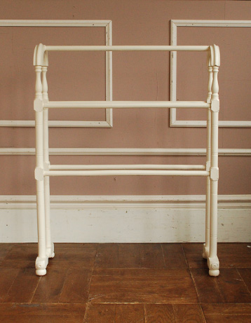 k-845-f アンティークのタオルハンガーの正面