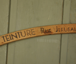 アンティークのため、欠け・傷がある場合がありますが、使用上問題はありませんので、ご了承下さい。(m-569-z) m-569-z アンティークのハンガー