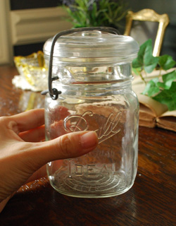 m-599-z アンティークのジャー