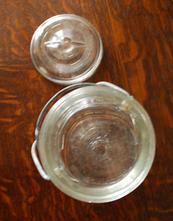 m-599-z アンティークのジャー