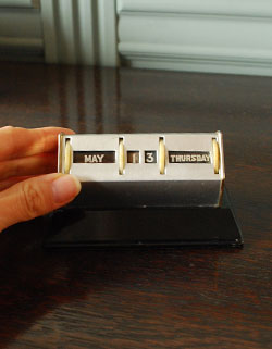 m-748-z アンティークの万年カレンダー