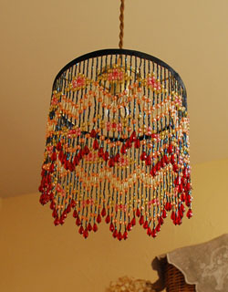 ペンダントライト　照明・ライティング　ビーズランプ　ヴィクトリアンボルドー・L。ボルドー色のキレイなビーズがポイントになってとってもかわいいランプです。(gc-106)