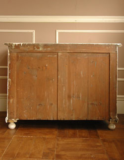 フランスの香りが漂う、雑誌の1Pみたいなアンティーク　ペイントキャビネット