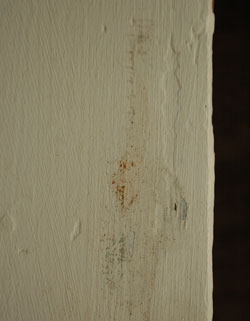 フランスの香りが漂う、雑誌の1Pみたいなアンティーク　ペイントキャビネット