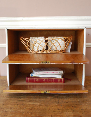 d-842-f アンティーク スモール キャビネット