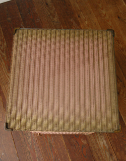 天板のガラスもキレイな状態です。お手入れも簡単で使いやすいです。(d-892-f) d-892-f アンティークロイドルームボックス