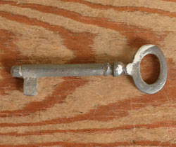 d-978-f アンティークキャビネット（ホワイト）の鍵