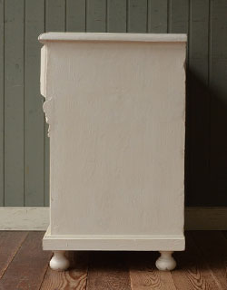 d-978-f アンティークキャビネット（ホワイト）の横