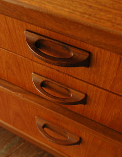 TVボードにおススメ！G-PLANを代表するアンティークサイドボード（シエラ）