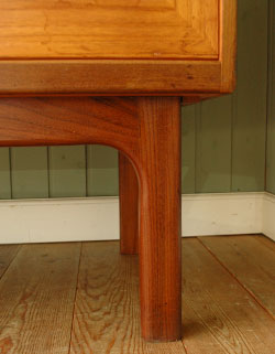 TVボードにおススメ！G-PLANを代表するアンティークサイドボード（シエラ）