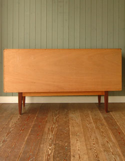 『G-PLAN』のアンティーク　サイドボード