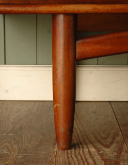 見つけてしまいました!『G-PLAN』のアンティークサイドボード