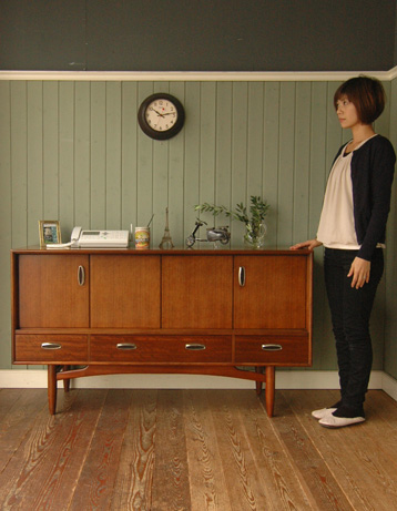 見つけてしまいました!『G-PLAN』のアンティークサイドボード