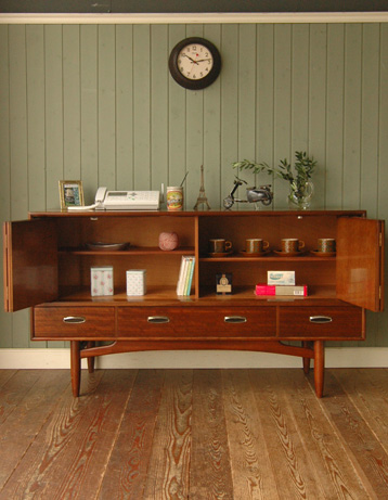 見つけてしまいました!『G-PLAN』のアンティークサイドボード